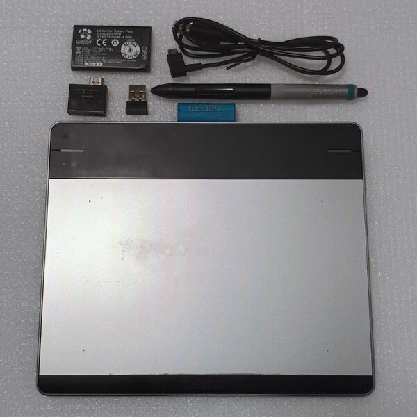 ペンタブレット Wacom Intuos Pen & Touch CTH-480 + ワイヤレスキットACK-40401