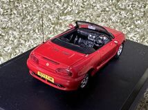 ユニバーサルホビー　京商　MGF 1.8i VVC 赤色　1/43サイズ　未使用_画像8