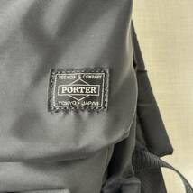 ＜美品!!＞■PORTER ポーター フォース リュック バックパック 軽量 お洒落 普段使い A4収納 大人コーデ ブラック 黒 855-07417 _画像3