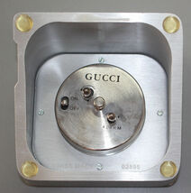 置時計 GUCCI グッチ Gのデザイン クロームシルバー 稼動品 アラーム付き 電池交換済み 箱・ギャランティー付き_画像9