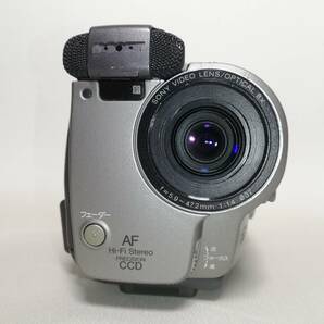 【録・再OK】SONY ソニー Handycam video Hi8 8mmビデオカメラ CCD-TR2の画像3