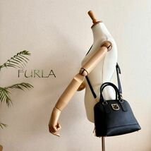 極美品 FURLA フルラ 2way レザーショルダーバッグ＊レディース 牛革 本革 ブラック 黒 鞄 肩掛け 斜め掛け トート ハンド_画像6