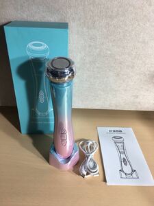 y030110fk 美顔器 EMS リフトアップ RF温冷美顔器 イオン導出 イオン導入 多機能美容器 1台10役 毛穴 汚れとり 肌引き締め 