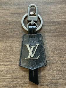 1円～　Louis Vuitton キーホルダー　ポルトクレ・クロッシュ クレ モノグラムエクリプス　バッグチャーム メンズ　E24021804