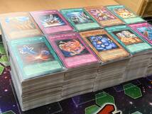 遊戯王　英語版　Retro Pack Volume 2　ノーマルカード　2000枚以上_画像2