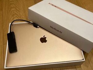 美品　MacBook Air Retina, 13-inch, 2020 Gold 256GB USBハブ付き