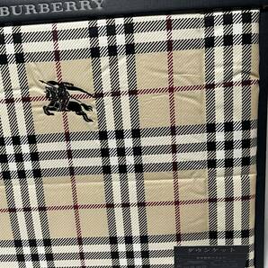 美品未使用 BURBERRY バーバリー ノバチェック キャメル 羽毛肌掛けふとん 150×210cm大き目サイズ  西川産業の画像4