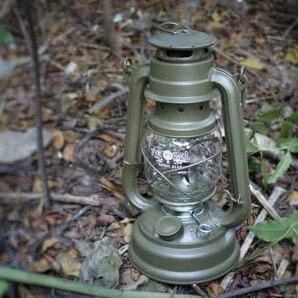 新品 1円 キャンプ用 超高品質 オイルランタン 灯油ランタン 照明 キャンプランタン アウトドア 野外登山 グリーンの画像5