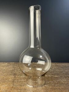 蔵出し ランプ ホヤ ガラス 高さ 約27.5センチ オイルランプ ホヤ瓶 時代物 硝子 骨董 照明 工芸ガラス アンティーク ガラス to-1