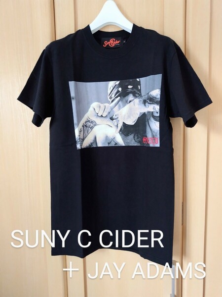 SUNY C CiDER x JAY ADAMS メンズS サニーシーサイダー x ジェイアダムス 限定コラボ クルーネック 半袖Tシャツ ブラック 