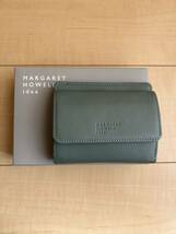 【新品未使用】MARGARET HOWELL idea 二つ折り財布 グリーン 定価18,700円_画像1