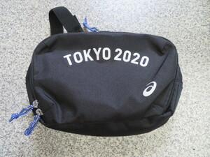 東京2020オリンピック アシックス ウエストポーチ 　エンブレムTOKYO2020