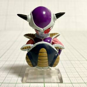 フリーザ 第一形態 ドラゴンボール アドバージ マスコット フィギュア 中古ジャンク 鳥山明 ガシャ 食玩 ガチャ 悟空 亀仙人の画像1