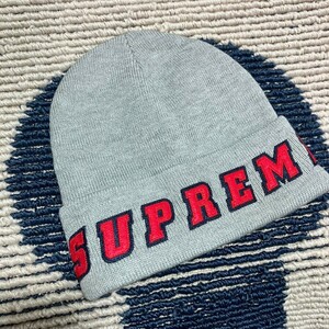 未使用 SUPREME シュプリーム FELT LOGO BEANIE フェルト ロゴ ニット帽 ビーニー 灰色 グレー