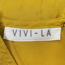 YH0251 絹100％ VIVI-LA レディース 半袖 薄手 とろみ感 サイドスリット 黄色 上質 古着 USED シンプル 光沢 夏 エレガントガーリーチック_画像9