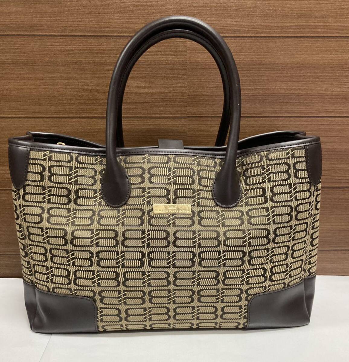 Yahoo!オークション -「bb」(かばん、バッグ) (バレンシアガ)の Yahoo!オークション -「bb」(かばん、バッグ) (バレンシアガ)の