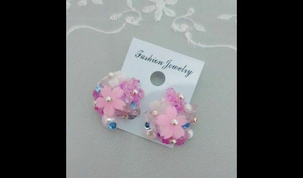 桜ピアス1ハンドメイド