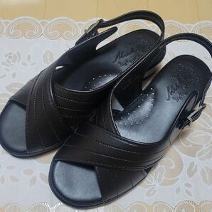 【未使用】黒　サンダル　ナースシューズ　ブラック　Mサイズ 靴