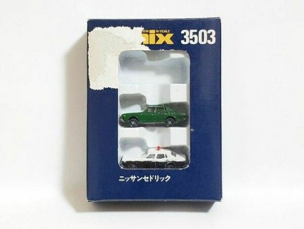 TOMIX　1/150　トミックス　ニッサンセドリック　2台　ミニカー　Nゲージ　二次加工品　TOMY　トミー　日本製　ジャンク