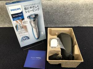 403-7-1 men's shaver Philips series 7000 S7560