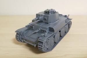 タミヤ　1/35　ドイツ軽戦車 38 (t) E/F型　未塗装、組済品