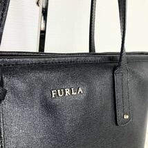 1円 【美品】フルラ FURLA サリー ビジネス トートバッグ サフィアーノ 本革 レザー ブラック 黒 肩がけ A4 メンズ レディース チャーム_画像7