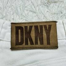 YT1303 DNKY JEANS ダナキャランニューヨークジーンズ ホワイトデニム サイズ2 コットンストレッチジーンズ_画像9