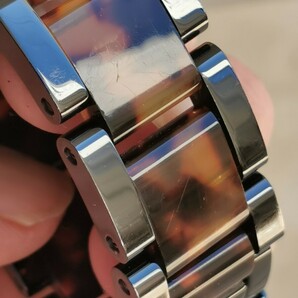 NIXON ワンポイントとしても主役としても使えるべっ甲柄腕時計レディース可の画像6