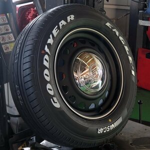 新作 ハイエース 200系 レジアスエース GOODYEAR NASCAR 215/65R16C 16インチ タイヤ ホイール 4本 セット ホワイトレター D-STEEL