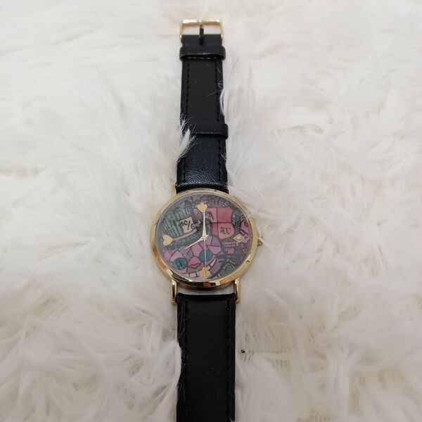 【新品未使用】　Disney 　ディズニー　水曜日のアリス　 腕時計　ブラック