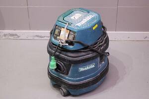 20323R09 makita マキタ 集塵機 集じん機 モデル472 ホース付き 清掃 工具 掃除機 V