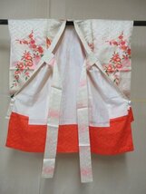 1円 中古 正絹 女児 子供着物 七五三 産着 アンティーク 花喰い鳥 鳳凰 花唐草 草花 高級 袷 身丈97cm 裄45cm【夢職】★★★_画像2