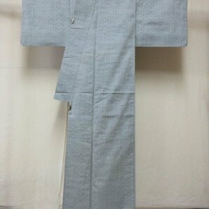 1円 中古 正絹 着物 小紋 紬 灰色 井桁 絣文様 幾何学 抽象 高級 袷 身丈144cm 裄63cm【夢職】★★の画像3