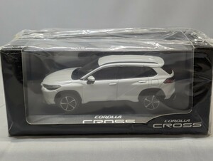 未使用品 未開封品 1/30 TOYOTA トヨタ COROLLA CROSS カローラクロス ①089 プラチナホワイトパール マイカ カラーサンプル 非売品