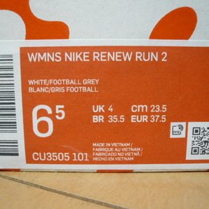 未使用! NIKE ナイキ WMNS NIKE RENEW RUN2 リニュー ラン2 CU3505-101 ライトグレー×ピンク 23.5cmの画像10