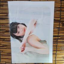 【高品質厚手ラミネート加工150μ】NMB48山本望叶 BUBKA 水着 A4 雑誌切り抜き 8ページ 【グラビアアイドル】_画像2