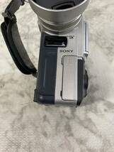 SY3085　SONY デジタルビデオカメラ DCR-PC100(本体/バッテリー)未確認 ジャンク扱い_画像3