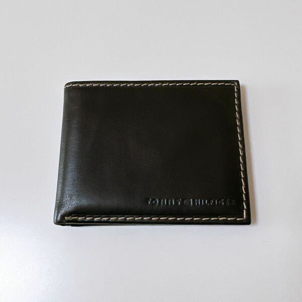 トミーヒルフィガー 二つ折り財布 黒 お札入れ カードケース