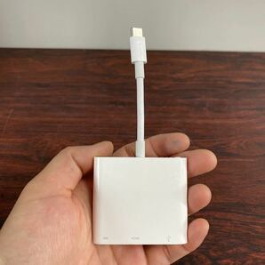 A1706)動作確認済 Apple USB-C Digital アダプタ A1621 ホワイトの画像1