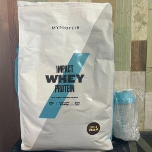 最安値　即決　送料込み　マイプロテイン Myprotein インパクトホエイプロテイン 5㎏ クッキー＆クリーム　シェイカー　400ml プロテイン