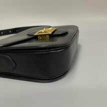 1円 極 美品 袋付 CELINE セリーヌ ヴィンテージ 馬車金具 ロゴ カーフレザー 本革 セミ ワン ショルダーバッグ ブラック 黒 63210_画像6