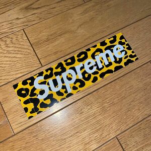 Supreme 上海　ボックスロゴステッカー