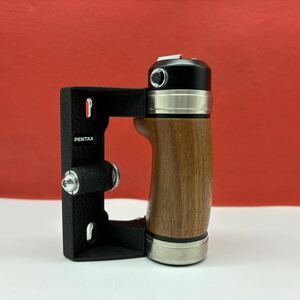 ◆ PENTAX 67 6x7 木製グリップ Wood Grip カメラ用品 アクセサリー ペンタックス