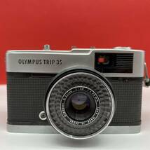 □ OLYMPUS TRIP 35 D.Zuiko F2.8 40mm コンパクトフィルムカメラ シャッター、赤ベロOK オリンパス_画像1