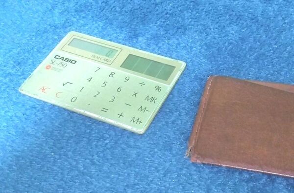 CASIO SL-750 カシオ カード型計算機 ソーラー電卓 アンティーク ケース有