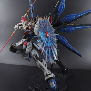 MGEX 1/100 ストライクフリーダム 塗装済完成品 機動戦士ガンダムSEED デスティニー シード キラ・ヤマトの画像7