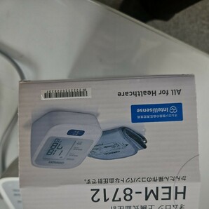 OMRON 上腕式血圧計 HEM-8712 通電動作確認済 中古品 説明書無 ACアダプター欠品 電池別途ご用意お願いします ヘルスケア ゆうパック60の画像7