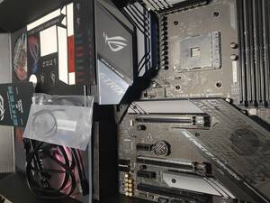  ROG STRIX X570-F GAMING　中古