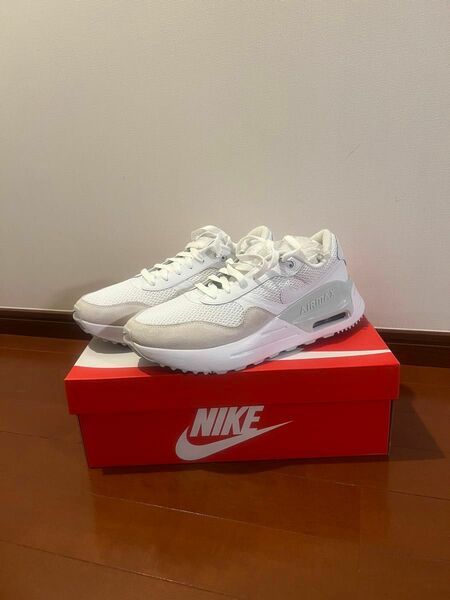 新品 27.5㎝ NIKE ナイキ AIR MAX SYSTM エアマックス　システム　メンズスニーカー　ホワイト　白