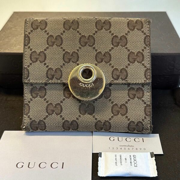 未使用に近い！ グッチ GUCCI 財布 二つ折り　折り財布 GGキャンバス